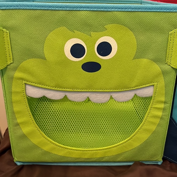 3 11x11x11 Cube storage bins for kids room. 2 monkeys and 1 shark $15 - Picture 3 of 5